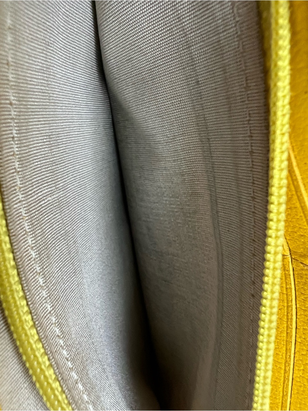 Chanel VINTAGE Yellow Camellia Leather Wallet - Picture 7 of 11